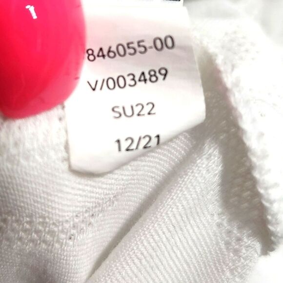 Athleta Floral White Essential V-Neck Mesh Trim Short Sleeve T-Shirt size 2X - Picture 6 of 6